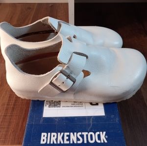 Birkenstock London clogs size 6